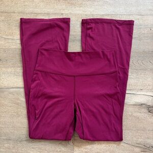 Aritzia TNAction Flare Leggings